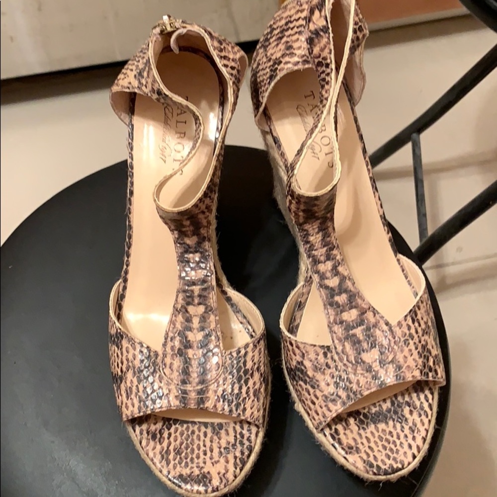 Talbots sandals brand new with sticker never worn